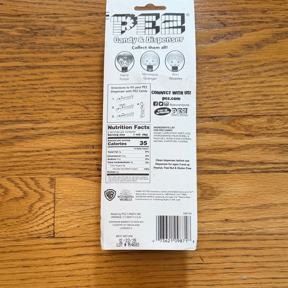 Harry Potter Warner Bros. Character PEZ Dispenser - Brown and Black - Picture 5 of 9